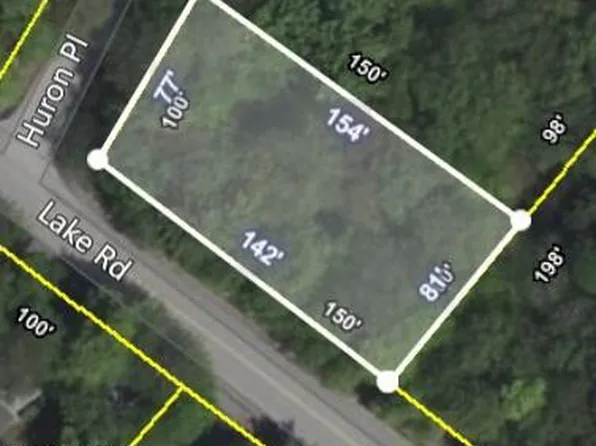 7305 Huron Pl, Tobyhanna, PA 18466