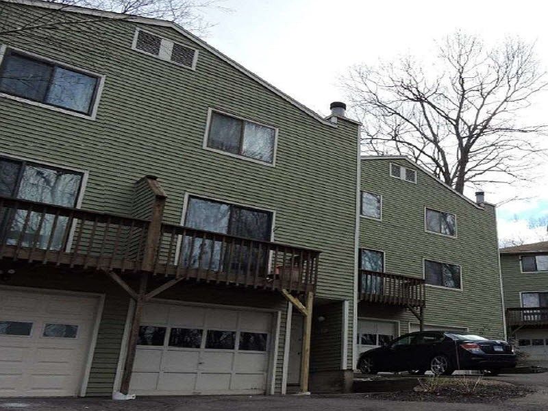 2nd image of 40 Foxon Hill Rd Unit 34