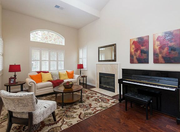 4th image of 3341 Louis Paul Way