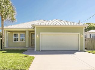 414 Poinsettia Rd, Daytona Beach, FL 32118
