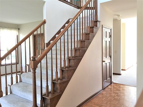 3rd image of 1223 William Dr