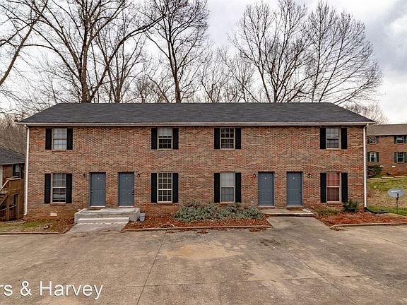 3rd image of 471 Martha Ln #M304