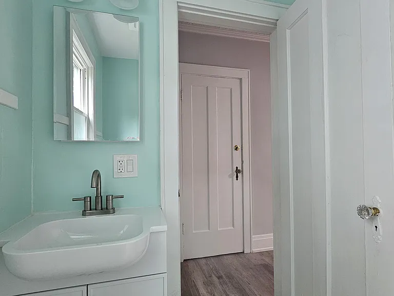 1232 Laidlaw Ave #1 — Photo 5
