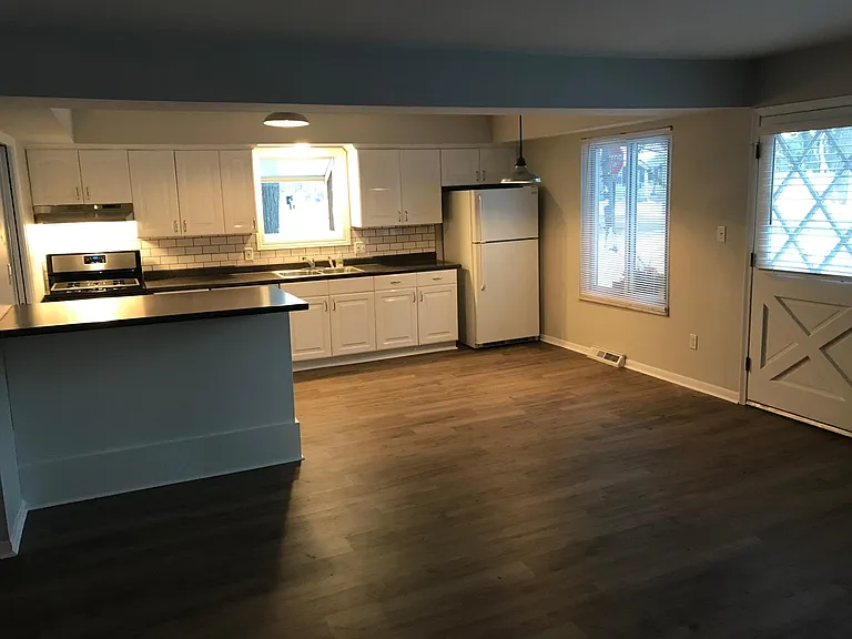 2050 Pontiac Dr — Photo 14