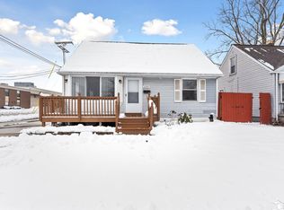 12320 Cornell St, Taylor, MI 48180