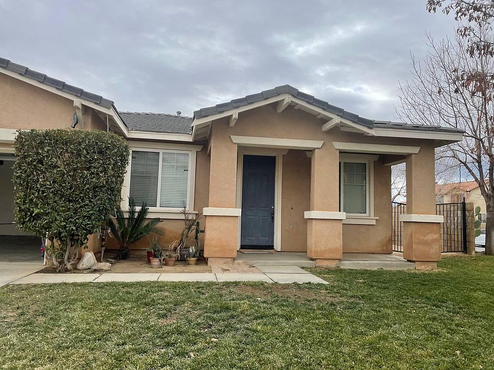 1st image of 1122 E Avenue K13