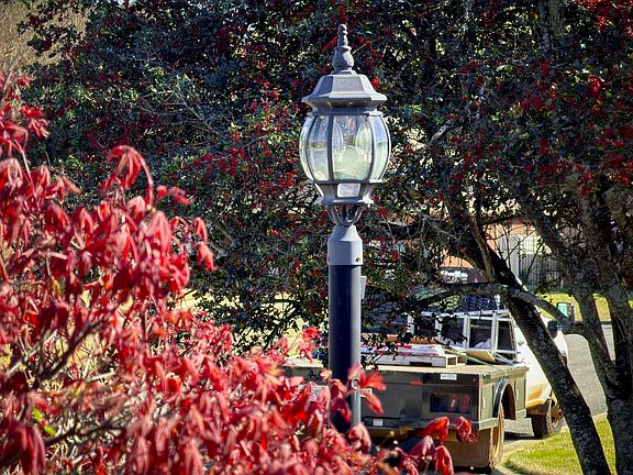 3rd image of 2219 Yorkshire SE