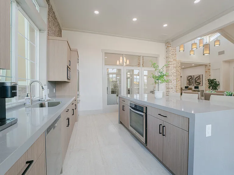 Aldara Apartments — Photo 52