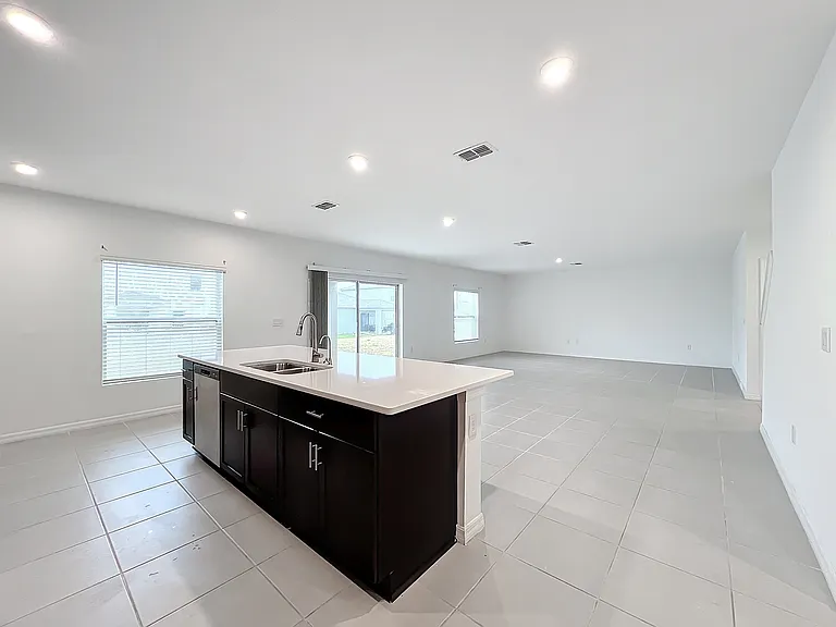 5627 Costa Blanca Way — Photo 11