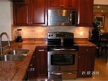 5th image of 7333 Loch Ness Dr