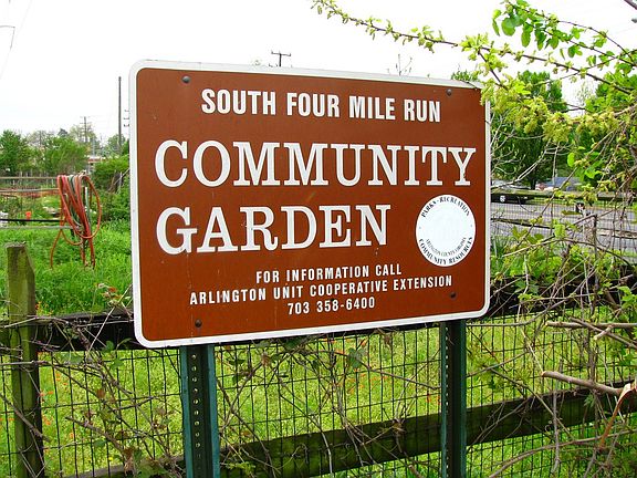 2nd image of 4500 S 4 Mile Run Dr APT 829