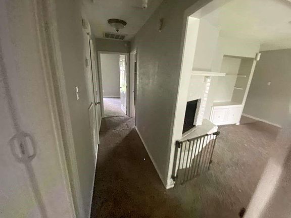 5th image of 16631 Blackhawk Blvd