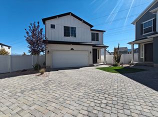 103 E Brushy Canyon St, Saratoga Springs, UT 84045