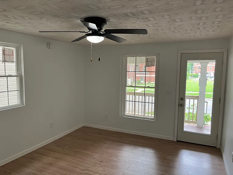 56 W Central Ave — Photo 11