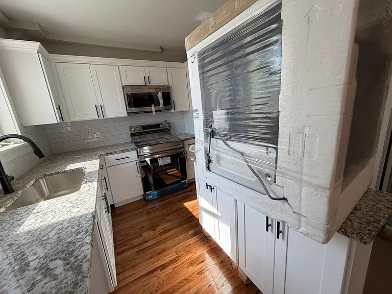 271 Elm St — Photo 15