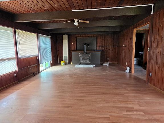 3rd image of 426 Gables Road