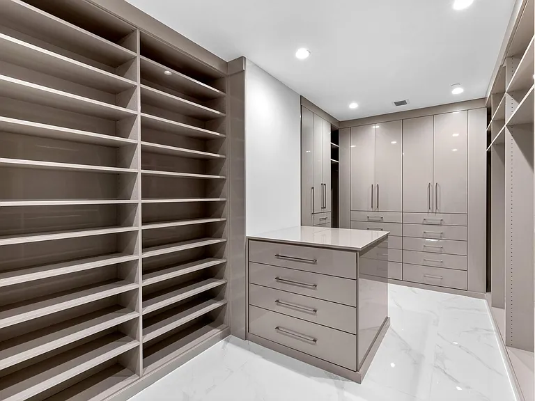 495 E Royal Palm Rd #201 — Photo 25