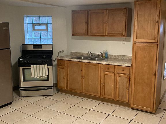 2nd image of 2206 N Lawndale Ave #G