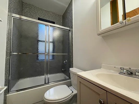 Rented by Douglas Elliman | media 24