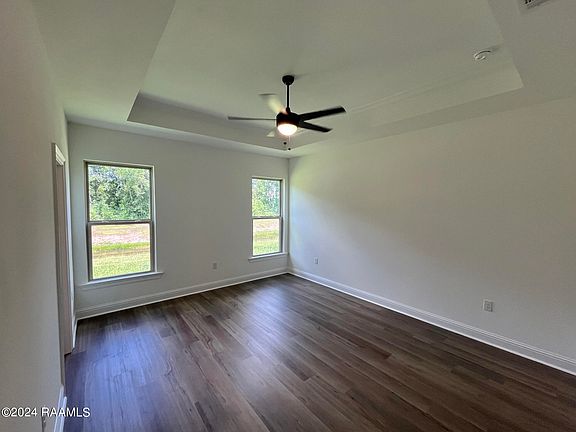4th image of 120 Oak Haven Dr