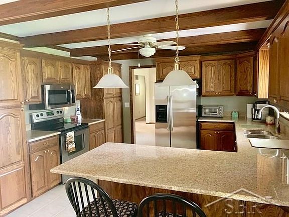 3rd image of 5292 Heritage Dr