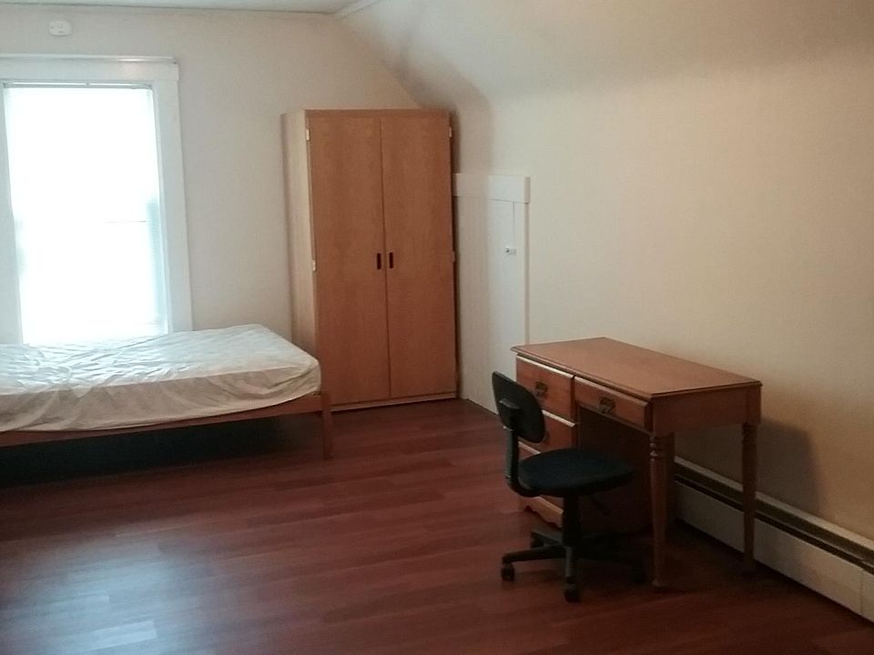 2nd image of 59 High St APT 3