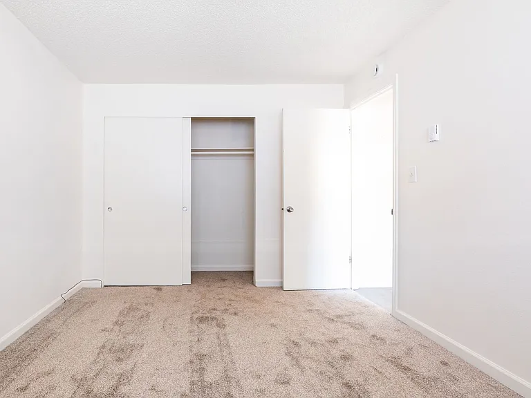 Welcome to Heather Place Apartments - Where comfort meets convenience! — Photo 19