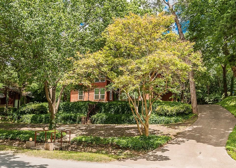 1st image of 1202 Jungle Dr
