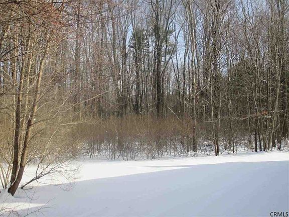 2nd image of 26 Vanessa Ct