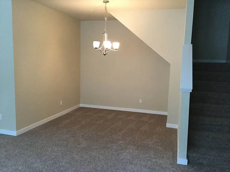 1623 Burnside Pl — Photo 5
