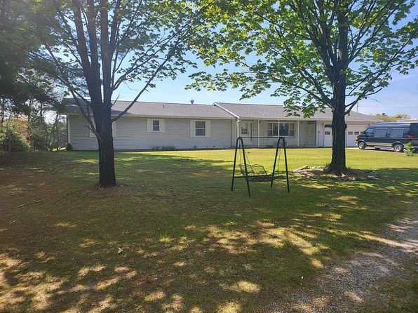 570 Forest Rd