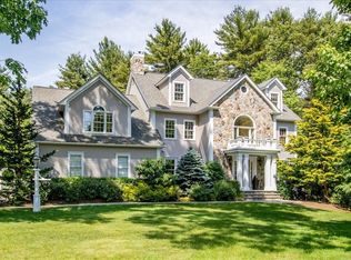 3 Chestnut Ln, Medfield, MA 02052
