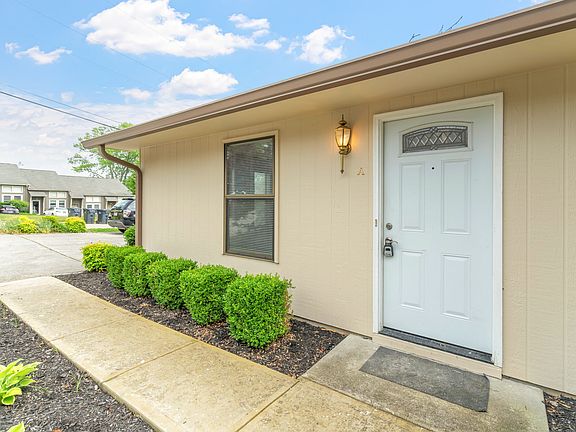 2nd image of 2012 Belle Terra Rd APT A