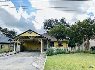 104 Elm Hill Ct, San Marcos, TX 78666