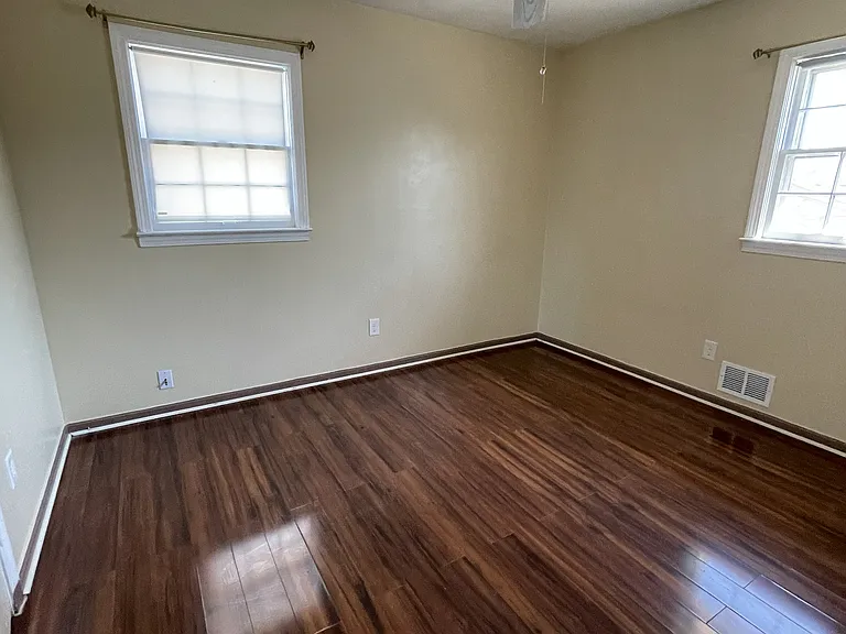 5710 Whispering Hills Blvd — Photo 9