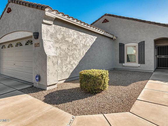 3rd image of 17241 W Saguaro Ln