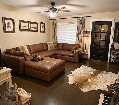 3rd image of 110 Casey Rd