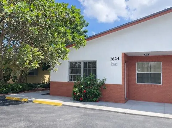 7624 SW 10th Street, North Lauderdale, FL 33068