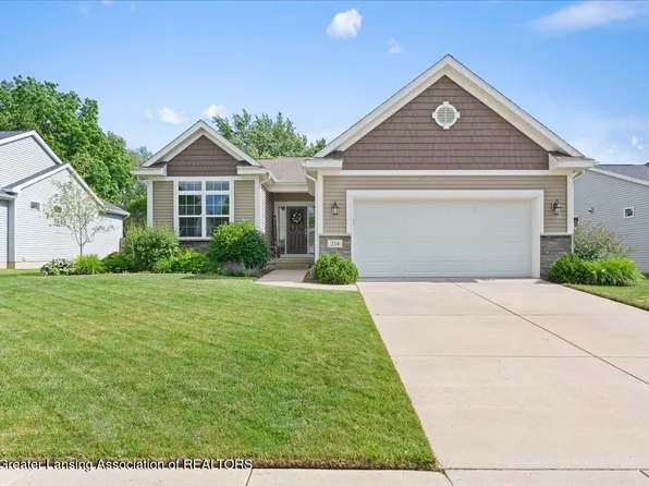 214 Ayla Dr, Dewitt, MI 48820