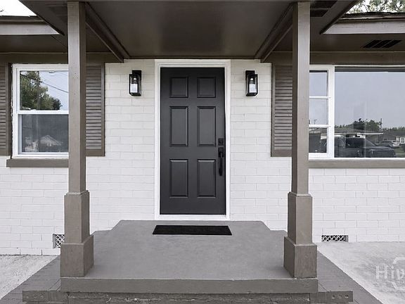 2nd image of 302 Phillips Ave