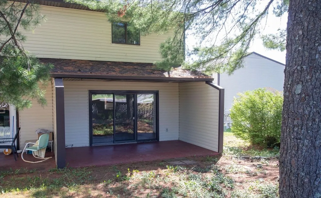 2 bed, 1400 sqft, $1,250 — Photo 2