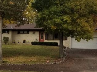 225 Nickell Heights Rd, Paducah, KY 42003