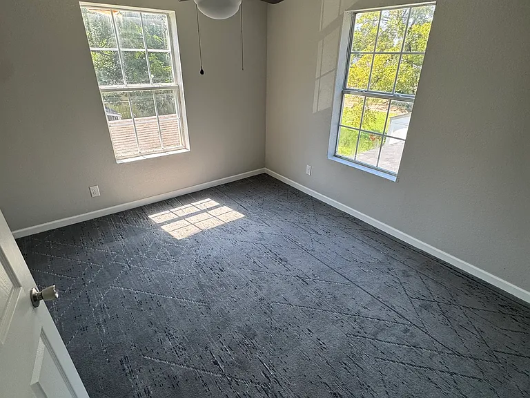 514 N Ash Ave #1/2 — Photo 8