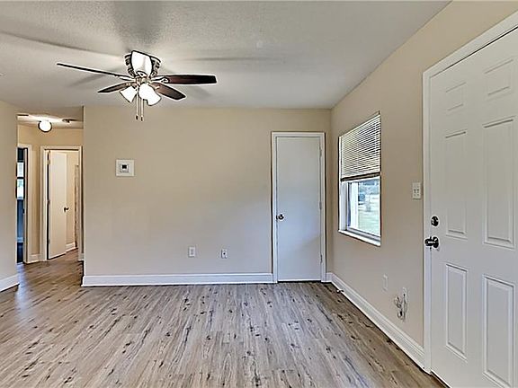 2nd image of 1201 S Scott Ave