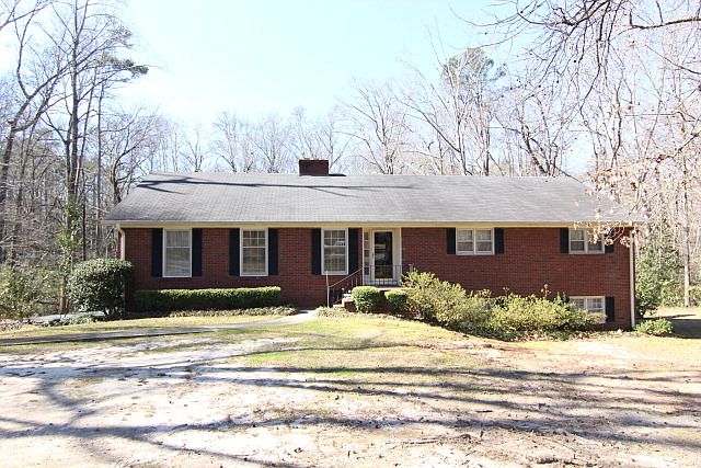 1st image of 708 Logan Ct