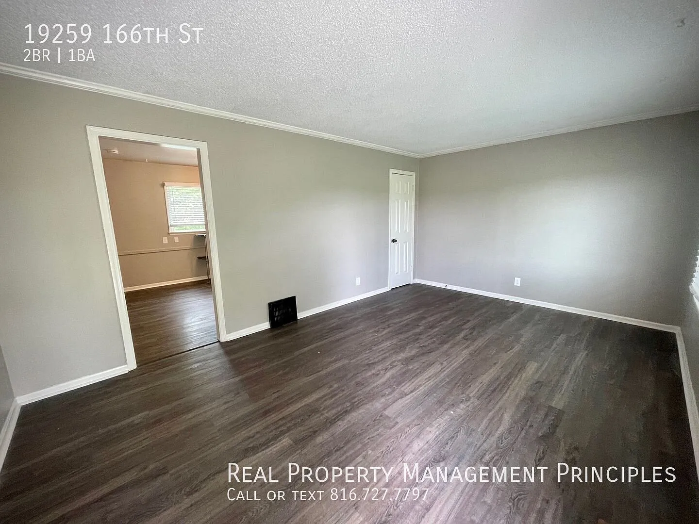 Pet Friendly, Newly Remodeled Townhouse Charmer on 2 Acres! — Photo 2