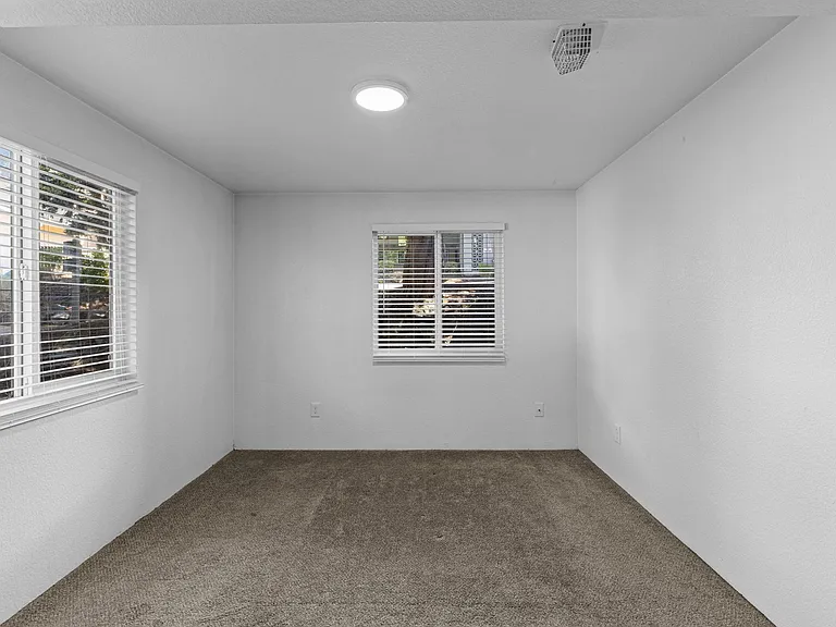 Bayview (105) — Photo 24
