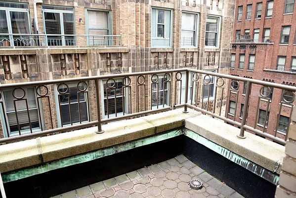 Rented by Platinum Properties | media 36