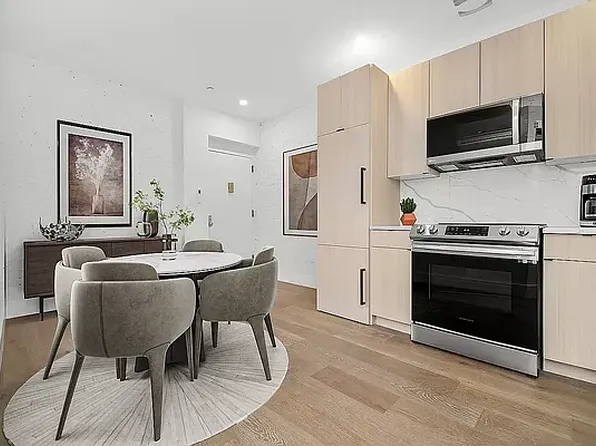 5 Lispenard Street 2 image 1 of 7