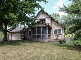 3210 Chase Lake Rd, Howell, MI 48855